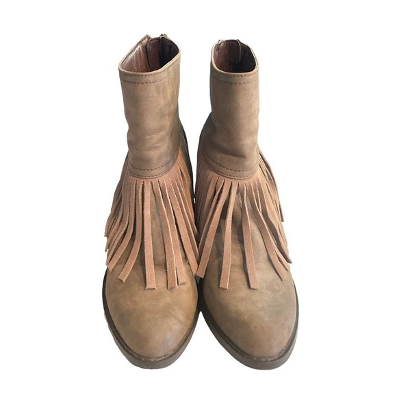 Very Volatile Khloe Ankle Boots Tan Size 7.5 Fringe Heeled Western Cowgirl Party - Picture 3 of 6